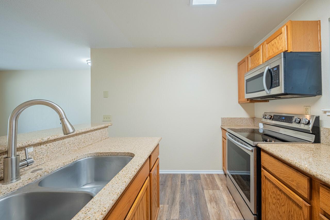 Detail Gallery Image 12 of 24 For 300 Glenwood Cir #192,  Monterey,  CA 93940 - 0 Beds | 1 Baths