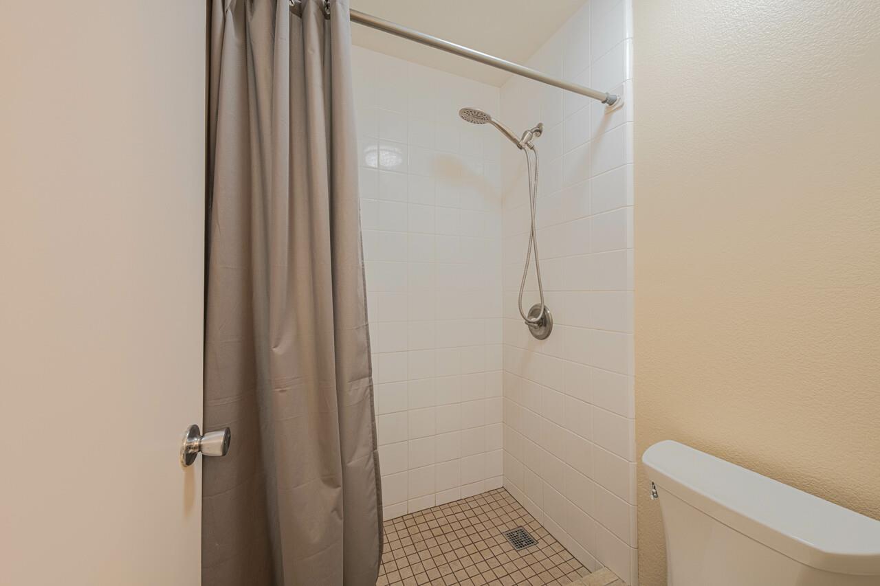 Detail Gallery Image 16 of 24 For 300 Glenwood Cir #192,  Monterey,  CA 93940 - 0 Beds | 1 Baths