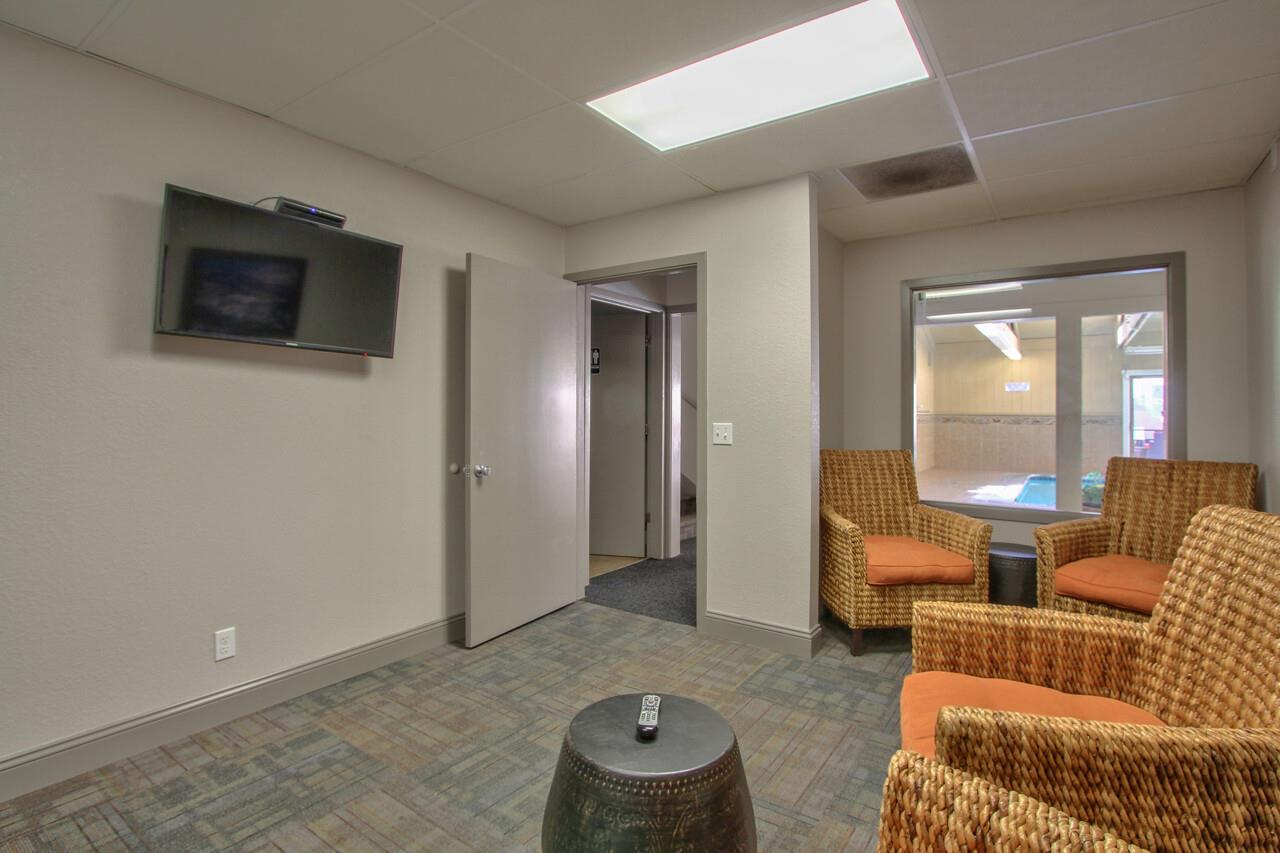 Detail Gallery Image 22 of 24 For 300 Glenwood Cir #192,  Monterey,  CA 93940 - 0 Beds | 1 Baths