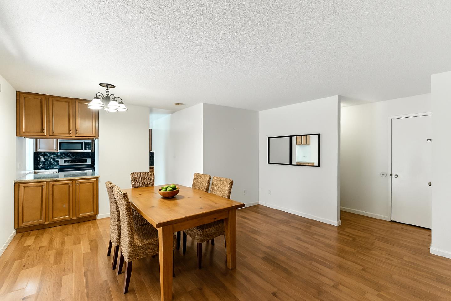 Detail Gallery Image 2 of 21 For 38623 Cherry Ln #201,  Fremont,  CA 94536 - 2 Beds | 1 Baths