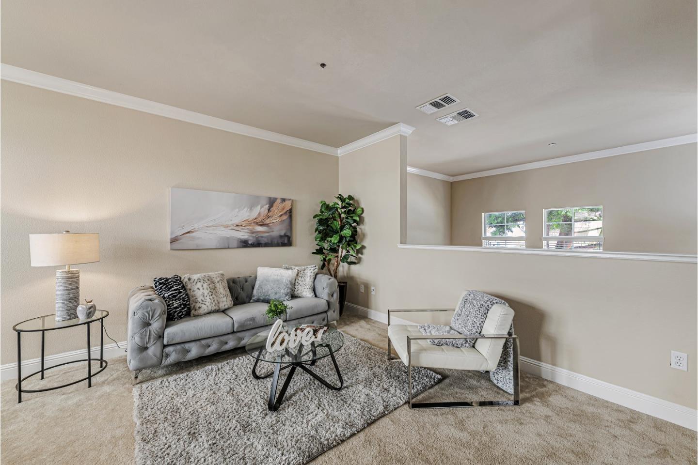 Detail Gallery Image 13 of 52 For 192 Barranca Ter, Sunnyvale,  CA 94086 - 3 Beds | 2/1 Baths