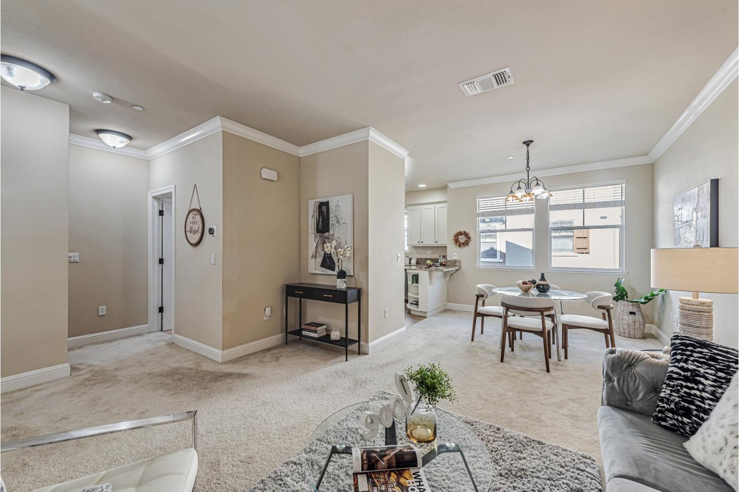 Detail Gallery Image 15 of 52 For 192 Barranca Ter, Sunnyvale,  CA 94086 - 3 Beds | 2/1 Baths