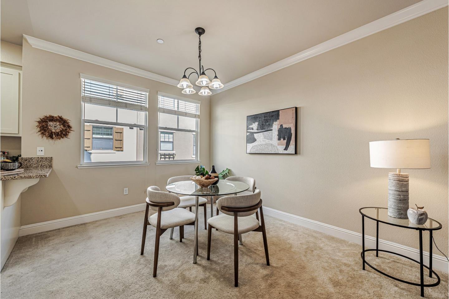 Detail Gallery Image 16 of 52 For 192 Barranca Ter, Sunnyvale,  CA 94086 - 3 Beds | 2/1 Baths