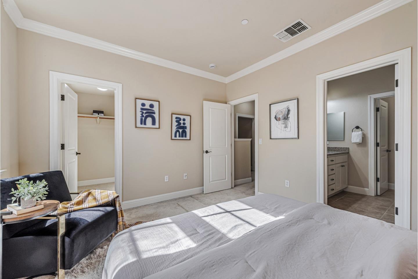 Detail Gallery Image 30 of 52 For 192 Barranca Ter, Sunnyvale,  CA 94086 - 3 Beds | 2/1 Baths