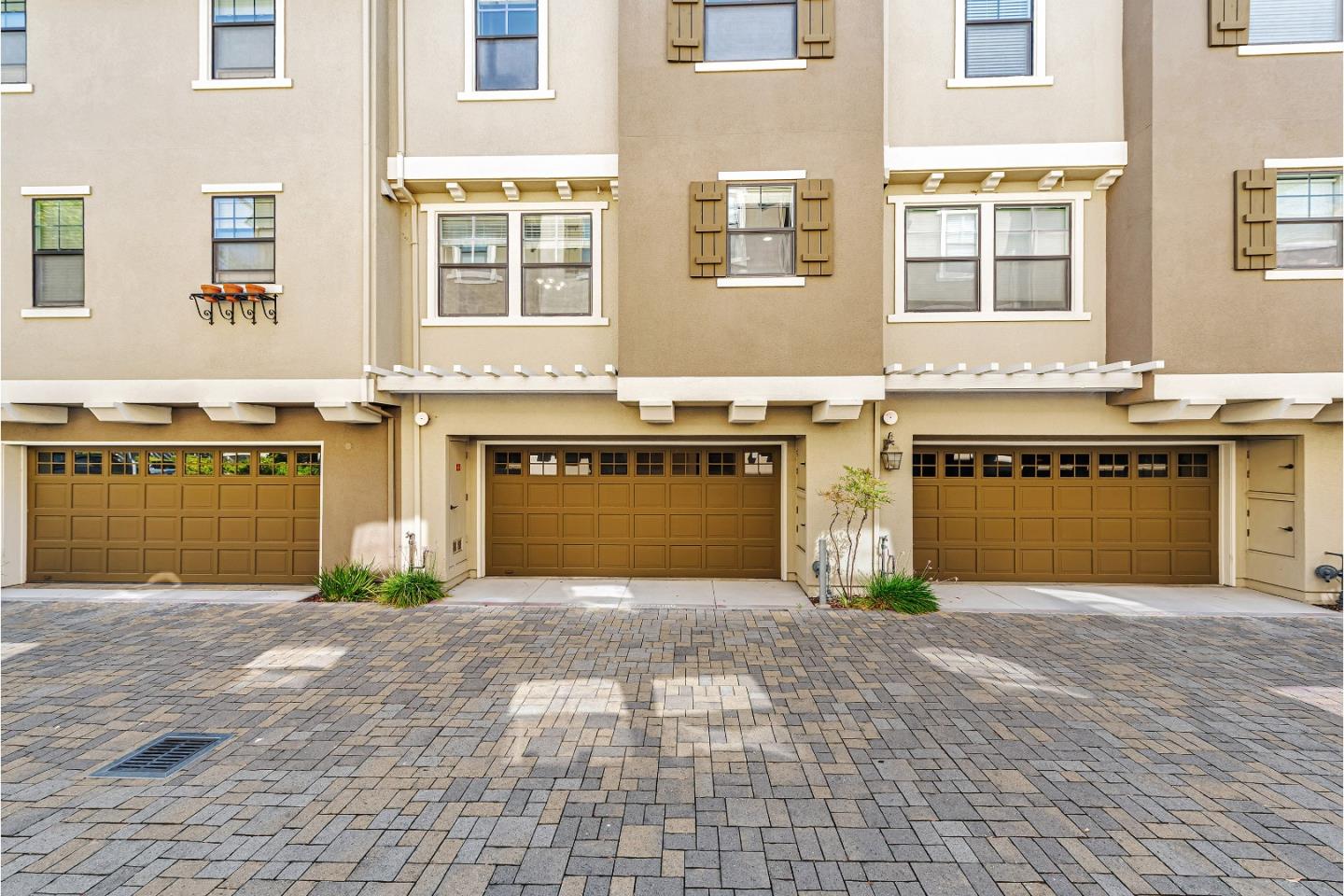 Detail Gallery Image 45 of 52 For 192 Barranca Ter, Sunnyvale,  CA 94086 - 3 Beds | 2/1 Baths