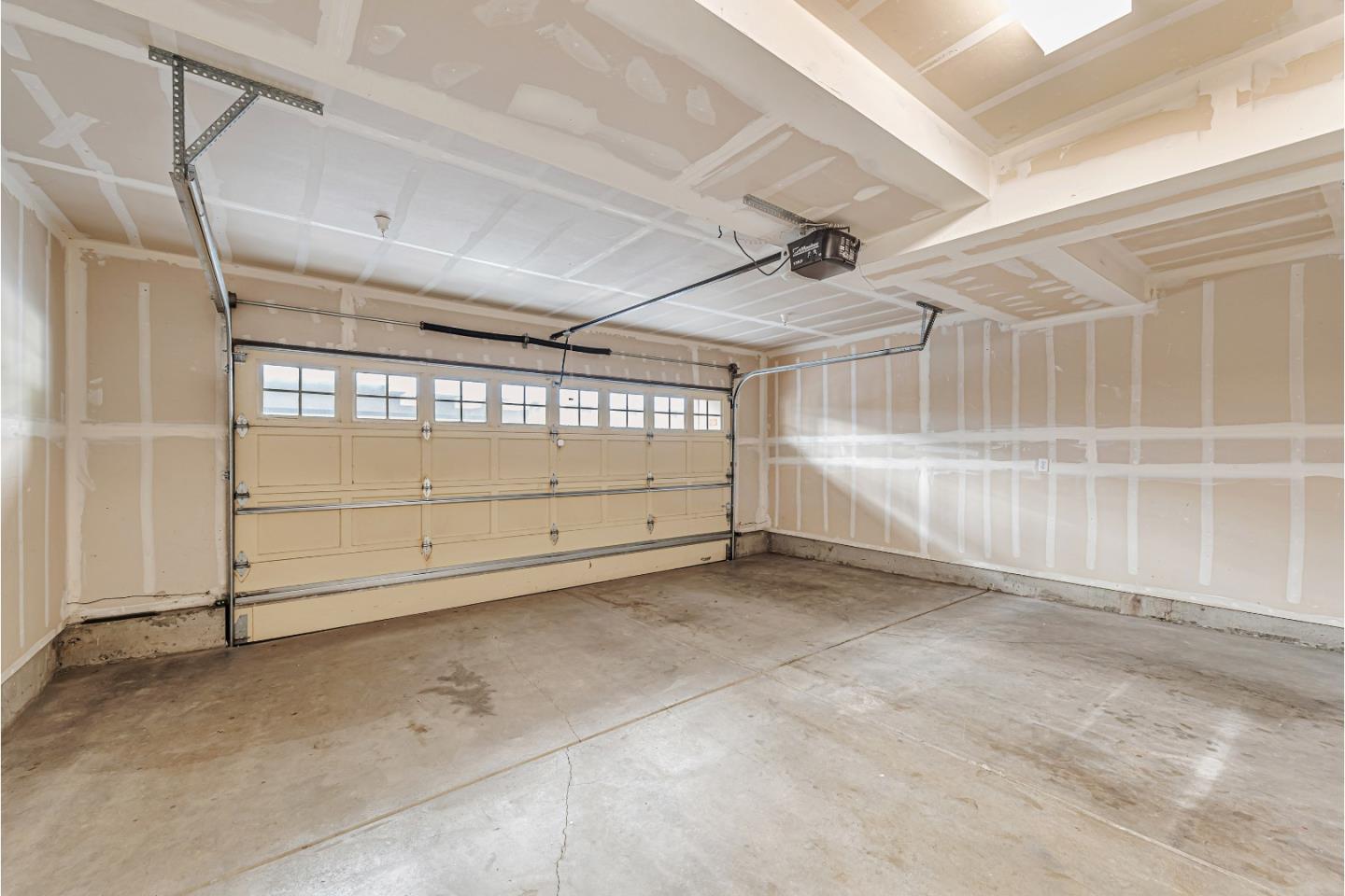 Detail Gallery Image 48 of 52 For 192 Barranca Ter, Sunnyvale,  CA 94086 - 3 Beds | 2/1 Baths