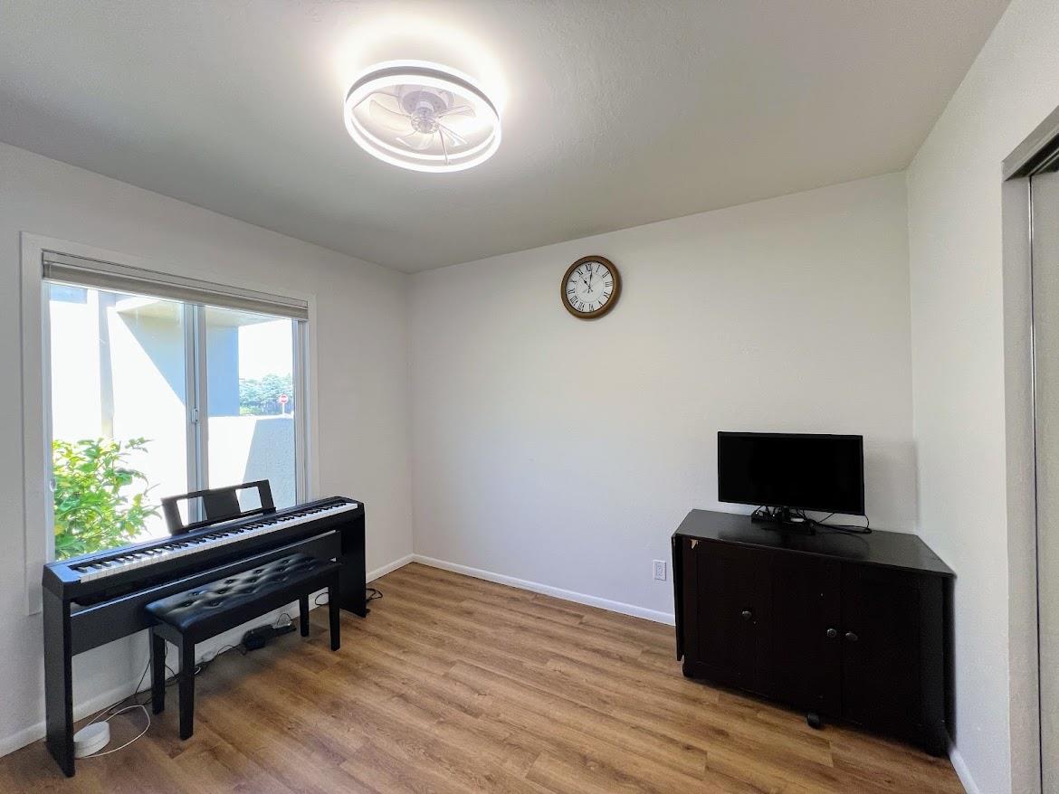 Detail Gallery Image 13 of 29 For 630 Pilgrim Dr, Foster City,  CA 94404 - 4 Beds | 2 Baths