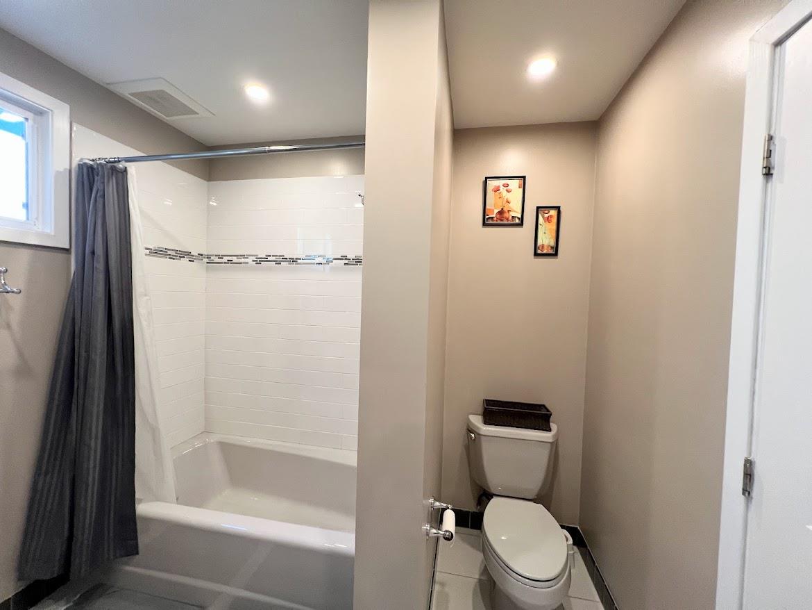 Detail Gallery Image 14 of 29 For 630 Pilgrim Dr, Foster City,  CA 94404 - 4 Beds | 2 Baths