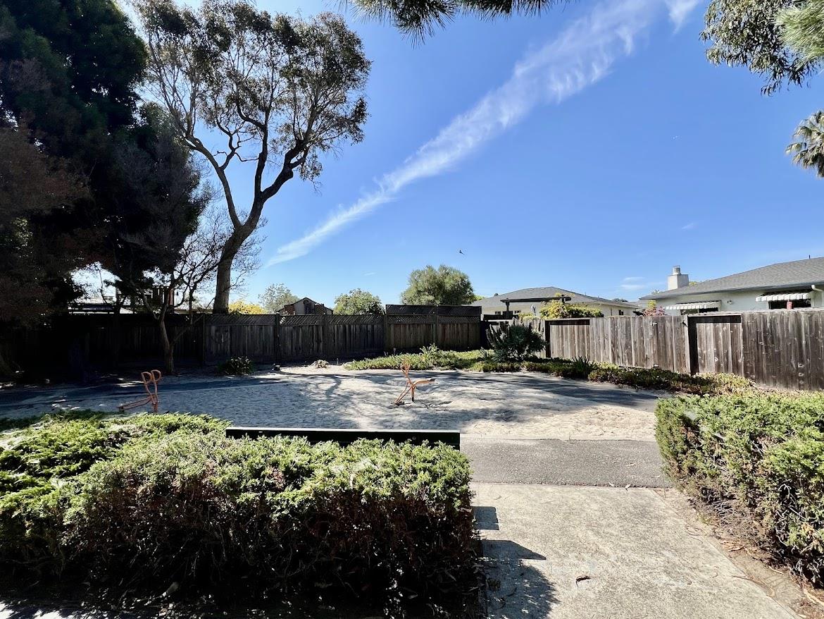 Detail Gallery Image 24 of 29 For 630 Pilgrim Dr, Foster City,  CA 94404 - 4 Beds | 2 Baths