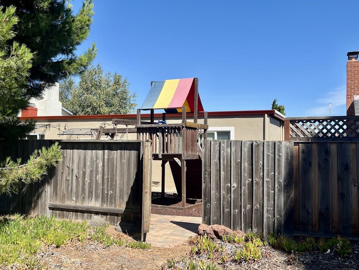 Detail Gallery Image 28 of 29 For 630 Pilgrim Dr, Foster City,  CA 94404 - 4 Beds | 2 Baths