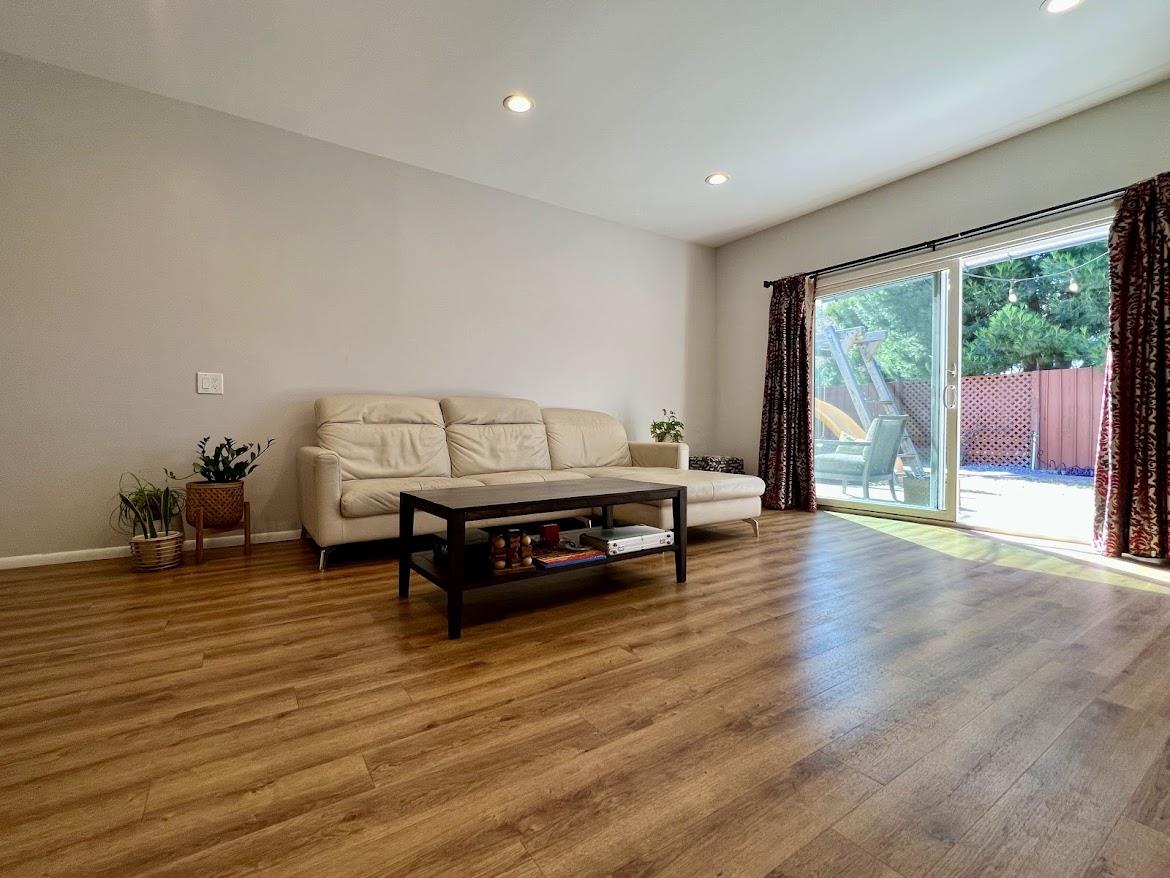 Detail Gallery Image 7 of 29 For 630 Pilgrim Dr, Foster City,  CA 94404 - 4 Beds | 2 Baths