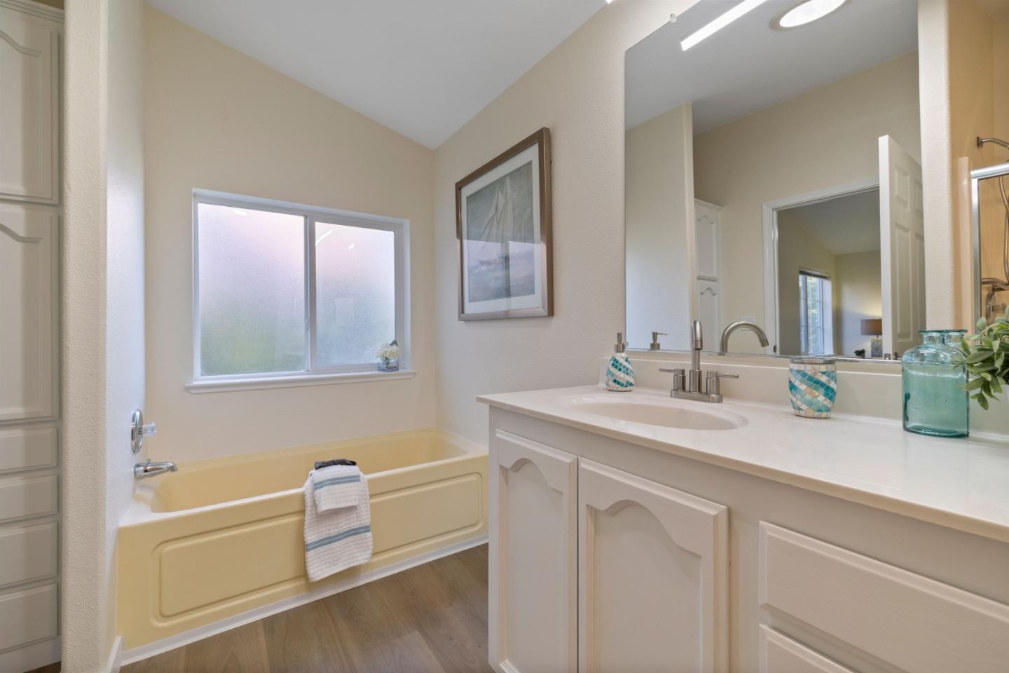 Detail Gallery Image 17 of 28 For 800 Brommer #79,  Santa Cruz,  CA 95062 - 3 Beds | 2 Baths