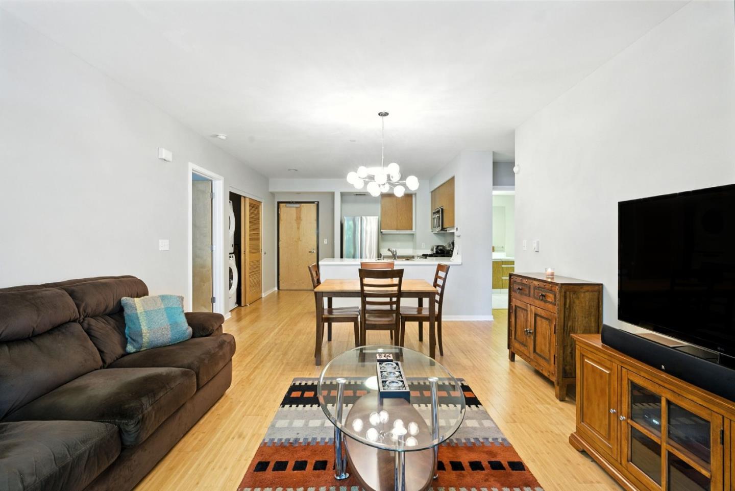 Detail Gallery Image 3 of 34 For 5800 3rd St #1105,  San Francisco,  CA 94124 - 2 Beds | 2 Baths
