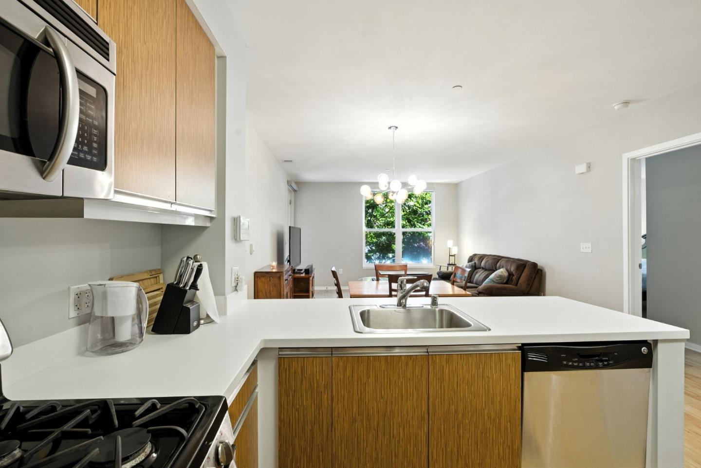 Detail Gallery Image 8 of 34 For 5800 3rd St #1105,  San Francisco,  CA 94124 - 2 Beds | 2 Baths