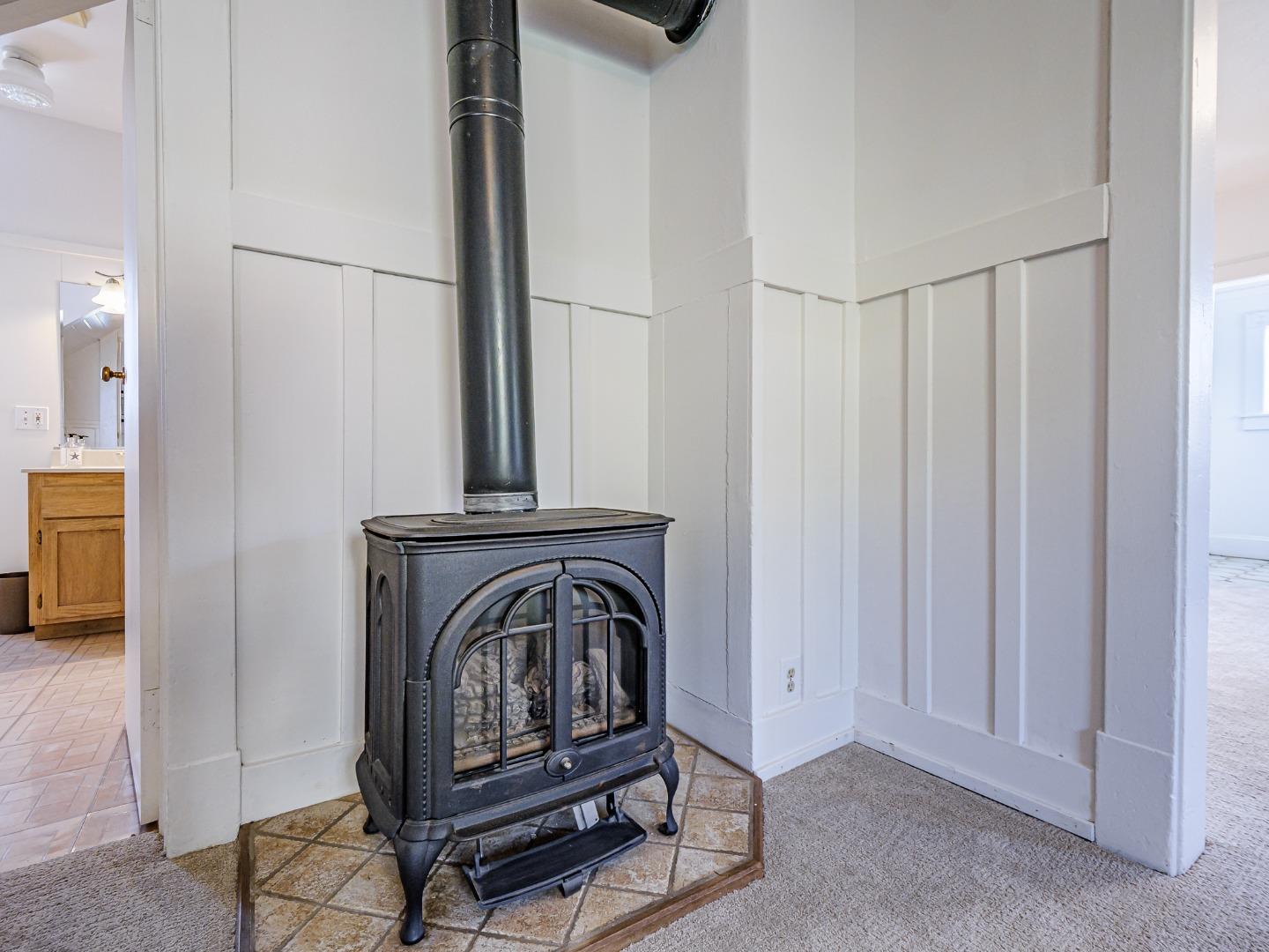 Detail Gallery Image 12 of 49 For 614 Poplar Ave, Santa Cruz,  CA 95062 - 3 Beds | 1 Baths