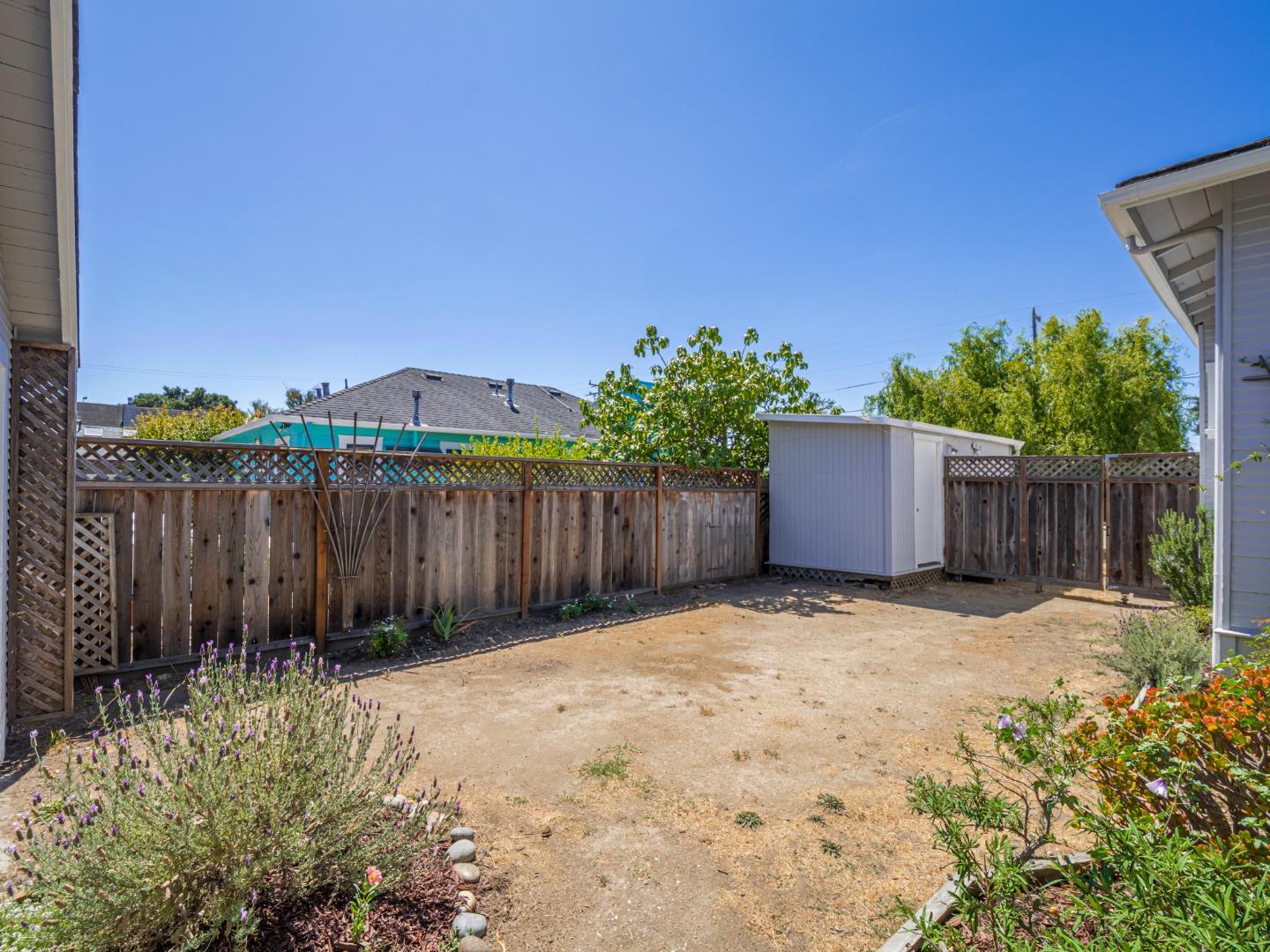 Detail Gallery Image 37 of 49 For 614 Poplar Ave, Santa Cruz,  CA 95062 - 3 Beds | 1 Baths