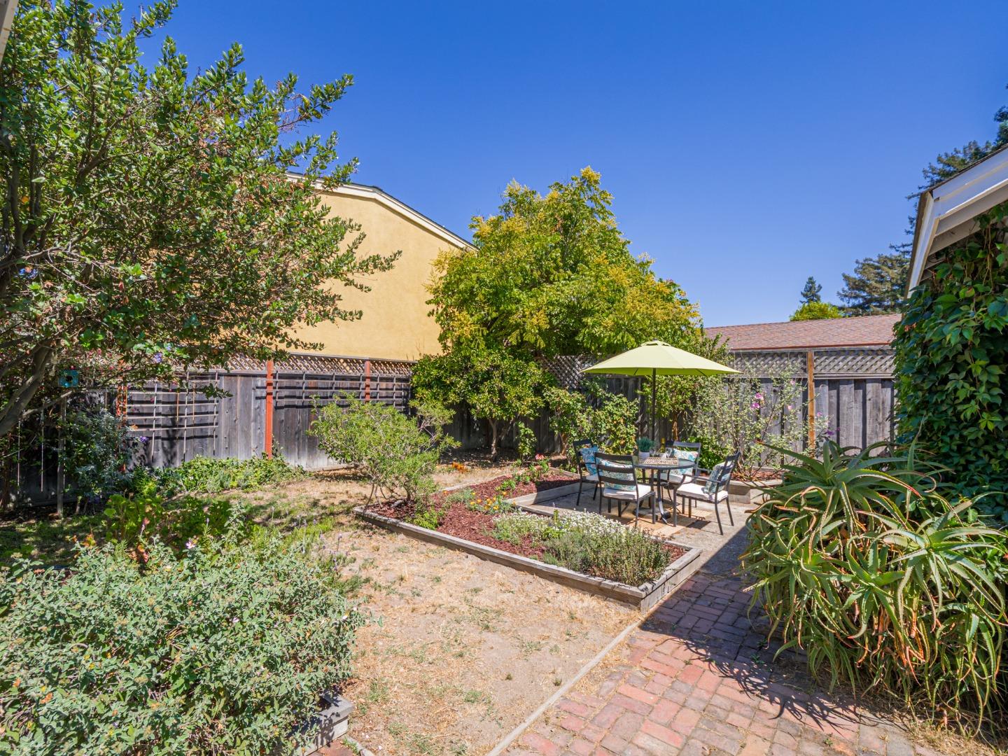 Detail Gallery Image 43 of 49 For 614 Poplar Ave, Santa Cruz,  CA 95062 - 3 Beds | 1 Baths