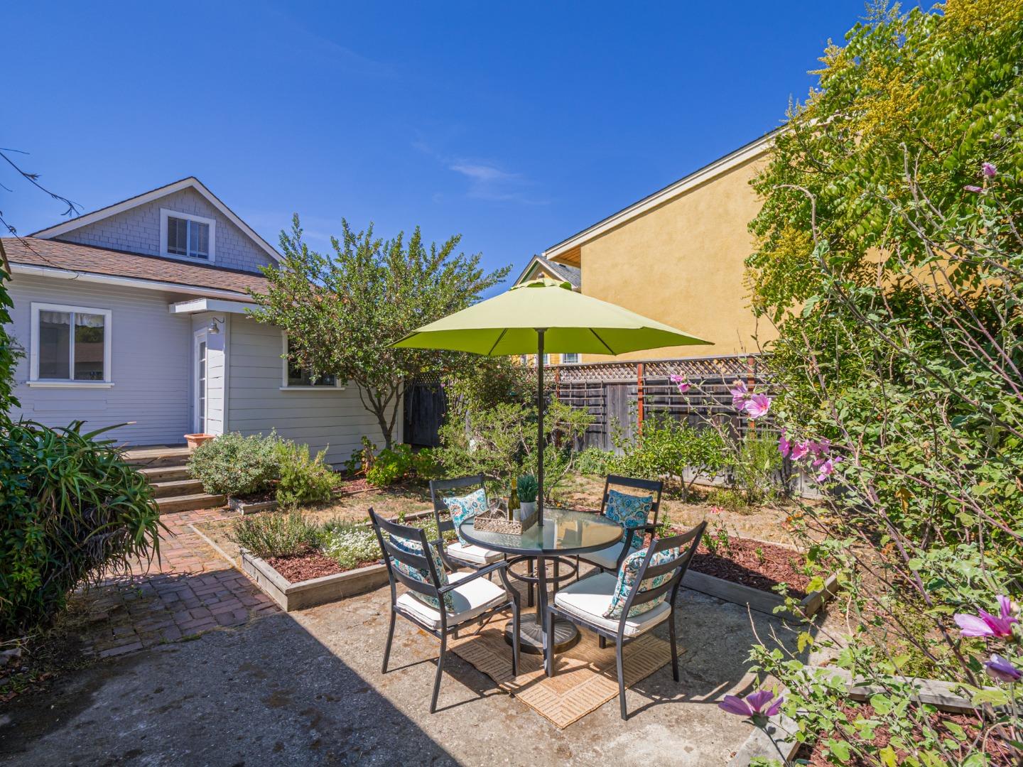 Detail Gallery Image 44 of 49 For 614 Poplar Ave, Santa Cruz,  CA 95062 - 3 Beds | 1 Baths