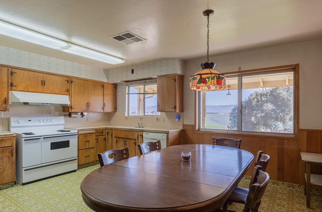 Detail Gallery Image 15 of 54 For 37600 Paraiso Springs Rd, Soledad,  CA 93960 - 3 Beds | 1/1 Baths