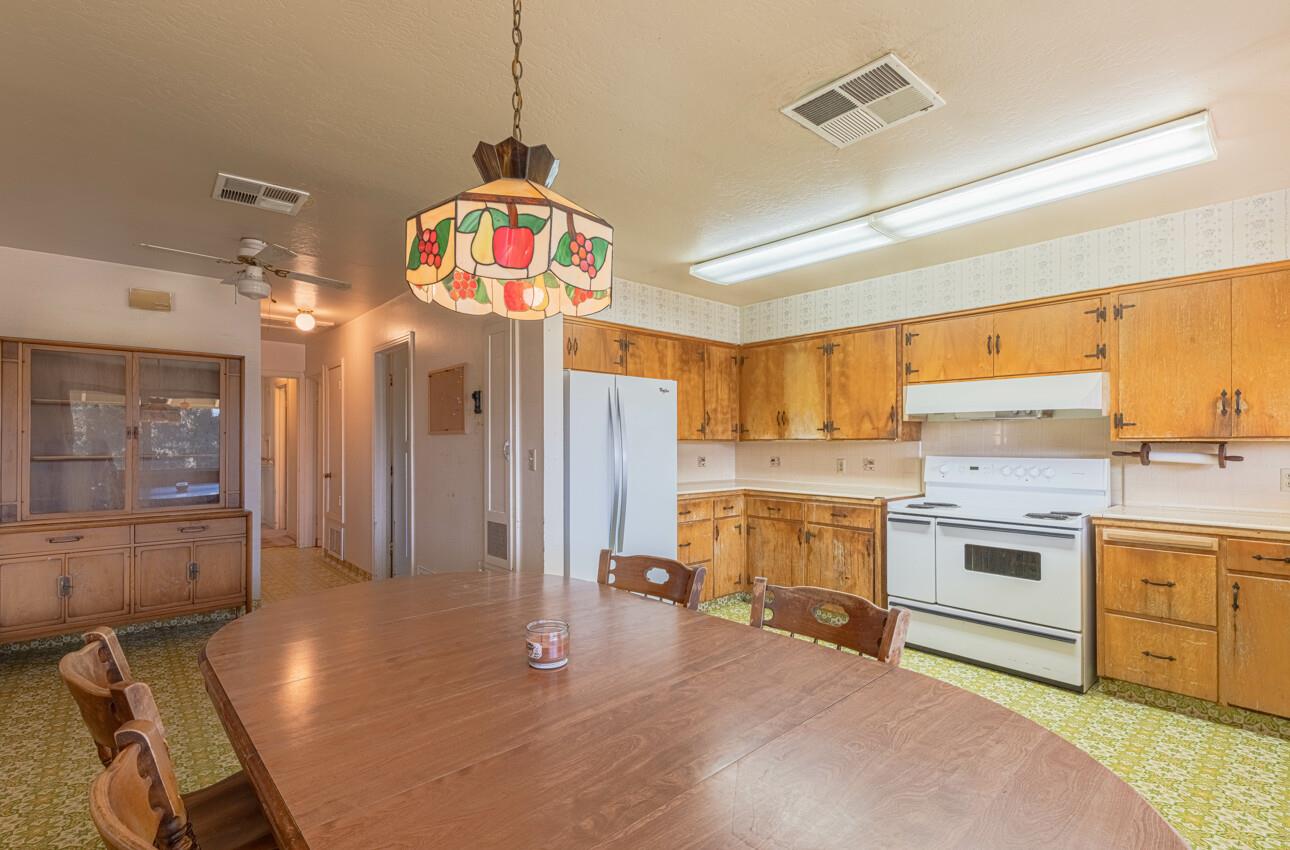 Detail Gallery Image 16 of 54 For 37600 Paraiso Springs Rd, Soledad,  CA 93960 - 3 Beds | 1/1 Baths