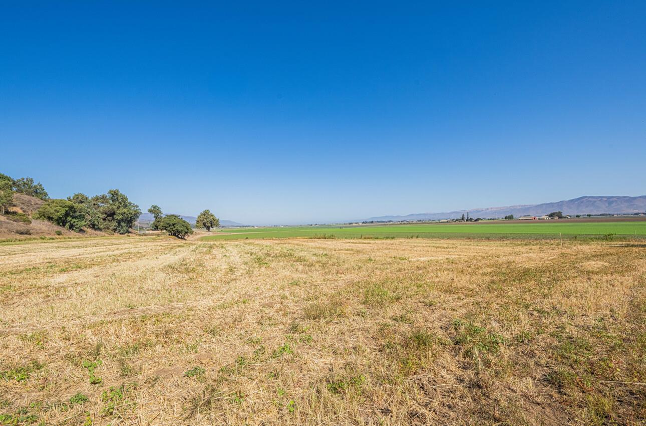 Detail Gallery Image 3 of 54 For 37600 Paraiso Springs Rd, Soledad,  CA 93960 - 3 Beds | 1/1 Baths