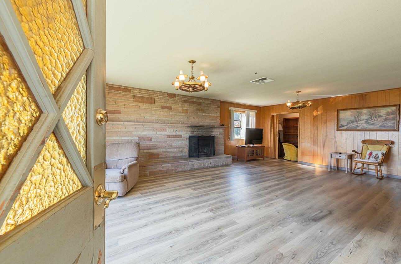 Detail Gallery Image 7 of 54 For 37600 Paraiso Springs Rd, Soledad,  CA 93960 - 3 Beds | 1/1 Baths