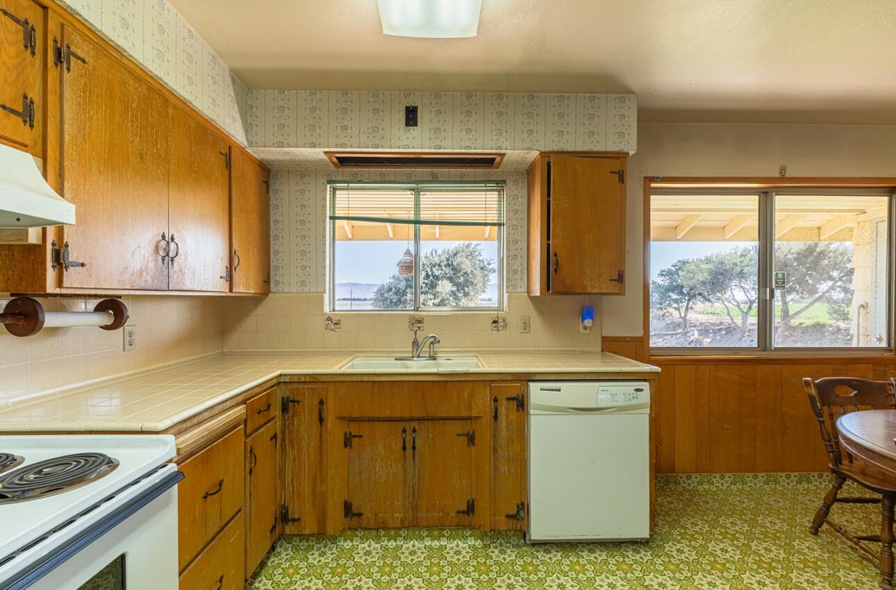 Detail Gallery Image 9 of 54 For 37600 Paraiso Springs Rd, Soledad,  CA 93960 - 3 Beds | 1/1 Baths