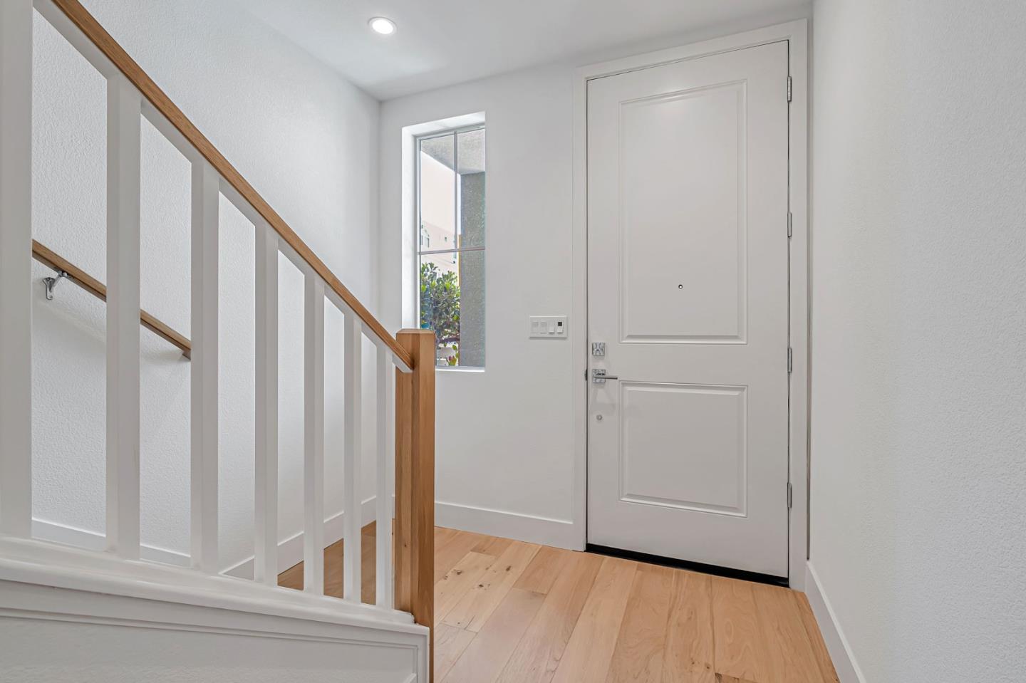 Detail Gallery Image 3 of 17 For 231 Oak Cir, Walnut Creek,  CA 94597 - 4 Beds | 3/1 Baths