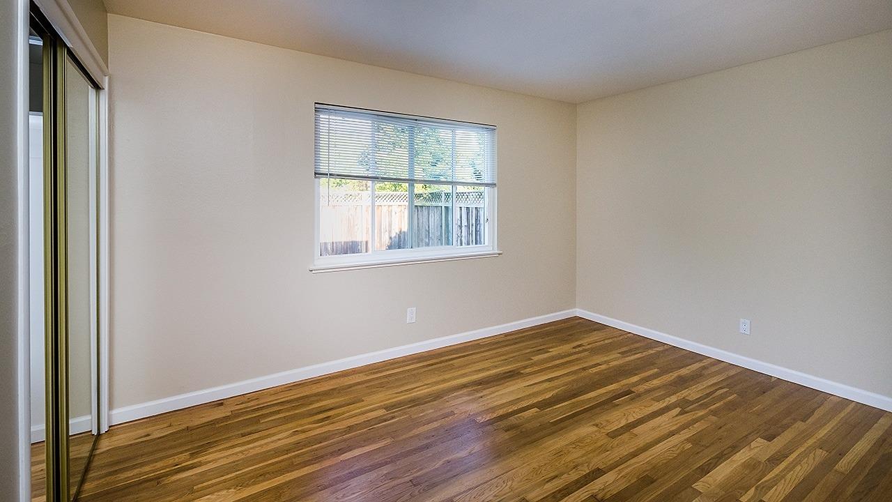 Detail Gallery Image 10 of 19 For 826 Orange Ave, Sunnyvale,  CA 94087 - 3 Beds | 2 Baths