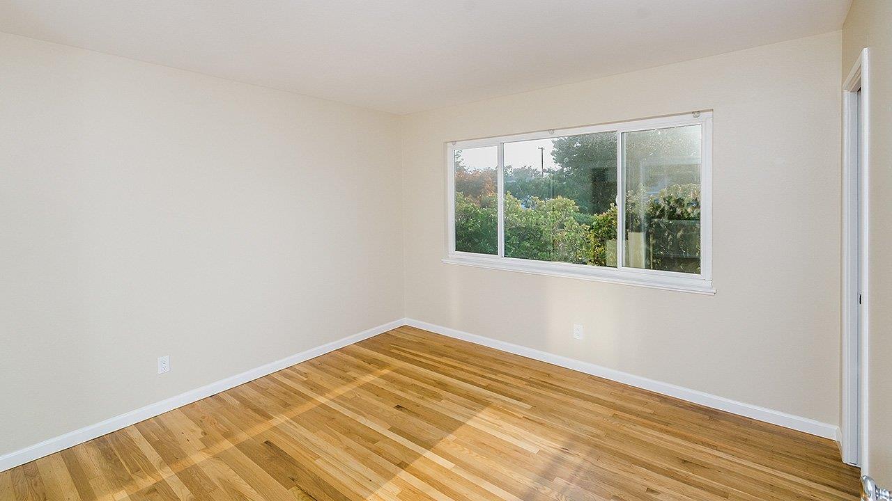 Detail Gallery Image 12 of 19 For 826 Orange Ave, Sunnyvale,  CA 94087 - 3 Beds | 2 Baths