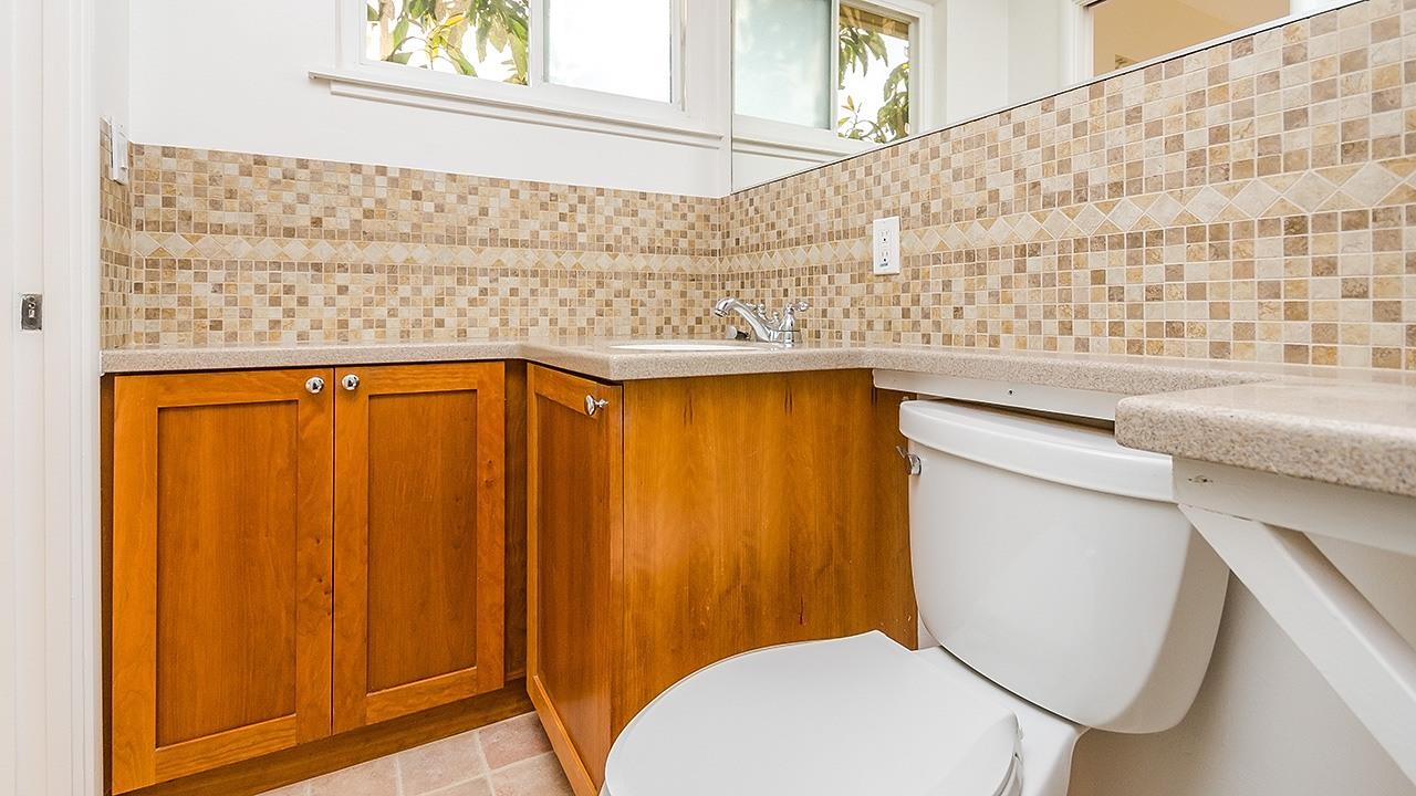 Detail Gallery Image 13 of 19 For 826 Orange Ave, Sunnyvale,  CA 94087 - 3 Beds | 2 Baths