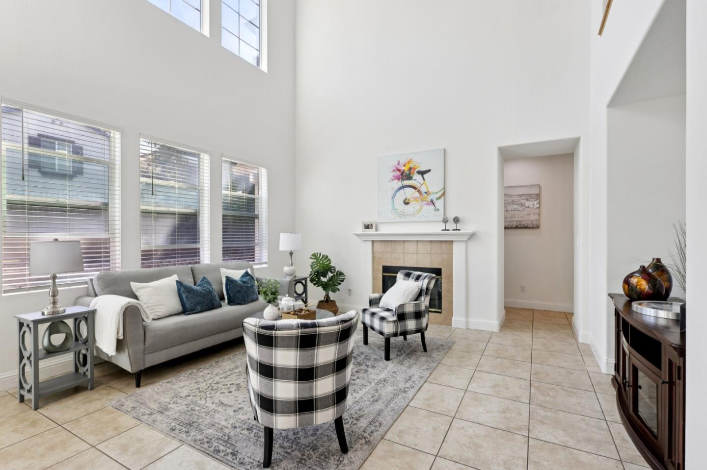 Detail Gallery Image 10 of 56 For 2942 Safford Ave, Tracy,  CA 95377 - 4 Beds | 3 Baths