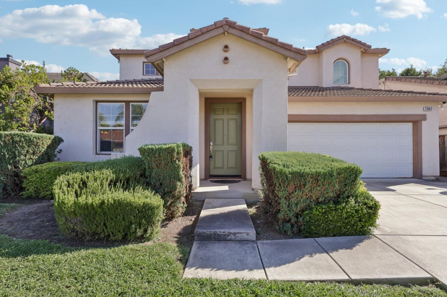 Detail Gallery Image 4 of 56 For 2942 Safford Ave, Tracy,  CA 95377 - 4 Beds | 3 Baths