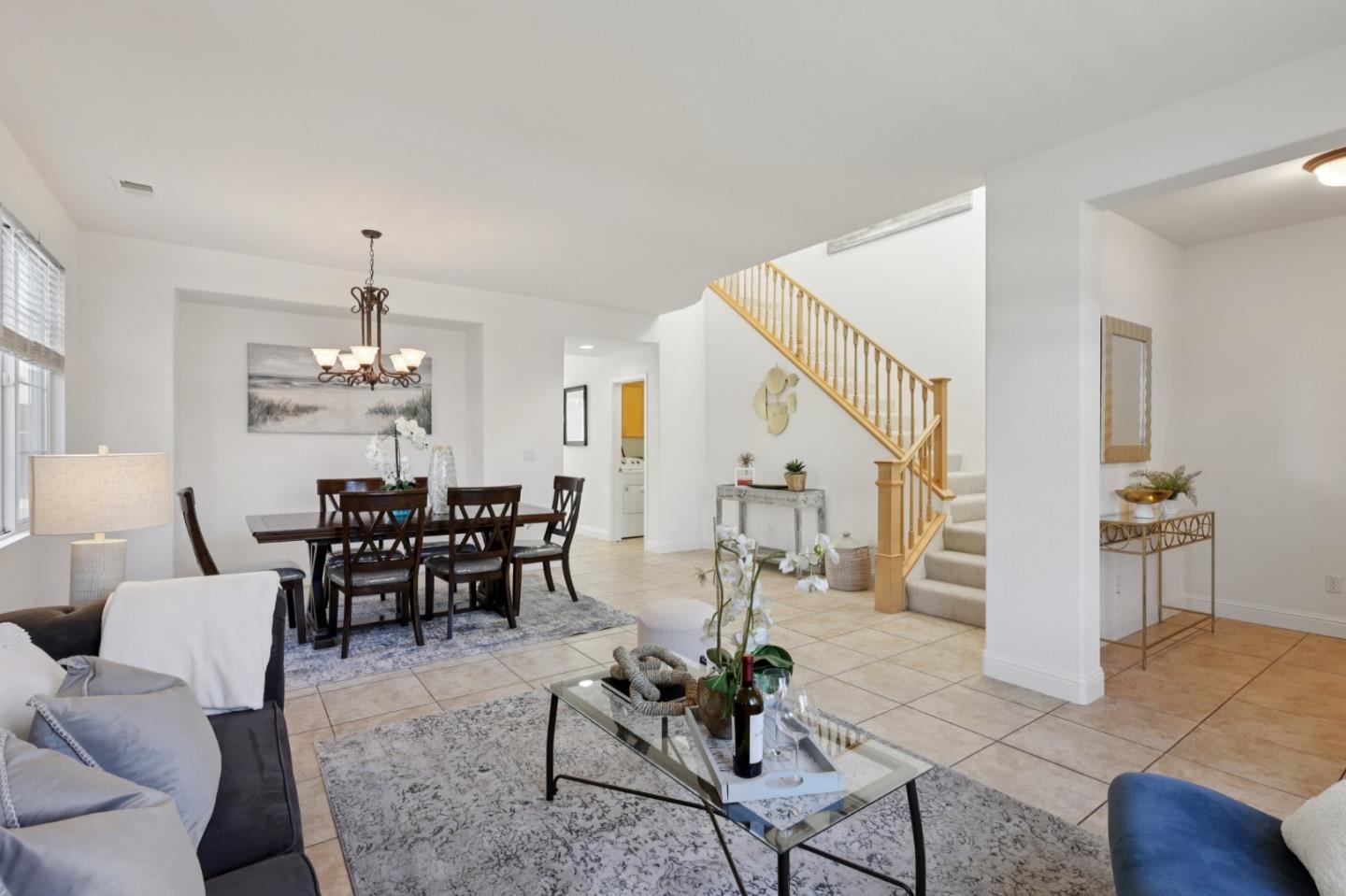 Detail Gallery Image 9 of 56 For 2942 Safford Ave, Tracy,  CA 95377 - 4 Beds | 3 Baths