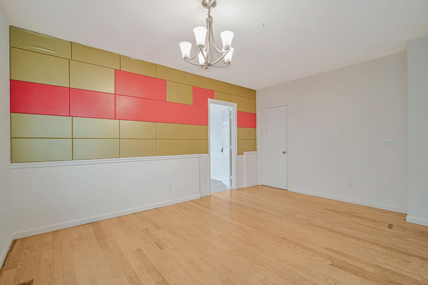 Detail Gallery Image 13 of 33 For 15683 Liberty St, San Leandro,  CA 94578 - 3 Beds | 3/1 Baths