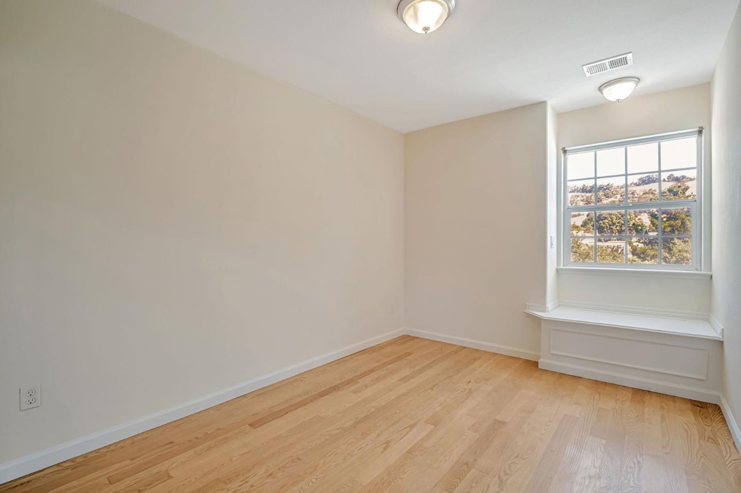 Detail Gallery Image 21 of 33 For 15683 Liberty St, San Leandro,  CA 94578 - 3 Beds | 3/1 Baths