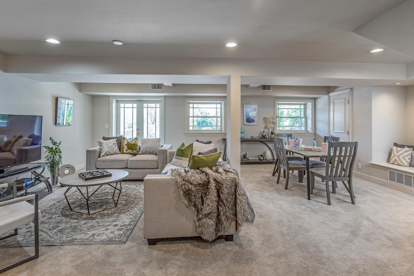 Detail Gallery Image 16 of 29 For 129 Hillside Dr, Woodside,  CA 94062 - 4 Beds | 2/1 Baths