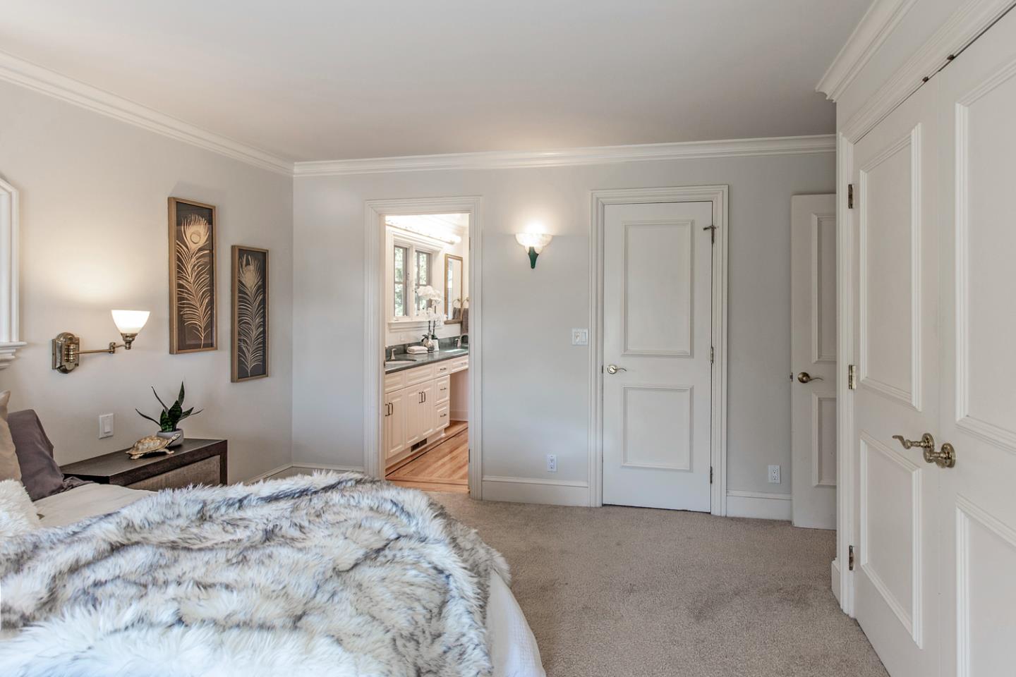 Detail Gallery Image 20 of 29 For 129 Hillside Dr, Woodside,  CA 94062 - 4 Beds | 2/1 Baths