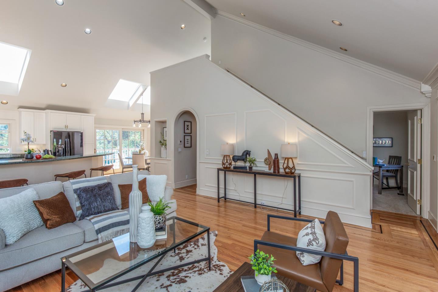 Detail Gallery Image 5 of 29 For 129 Hillside Dr, Woodside,  CA 94062 - 4 Beds | 2/1 Baths