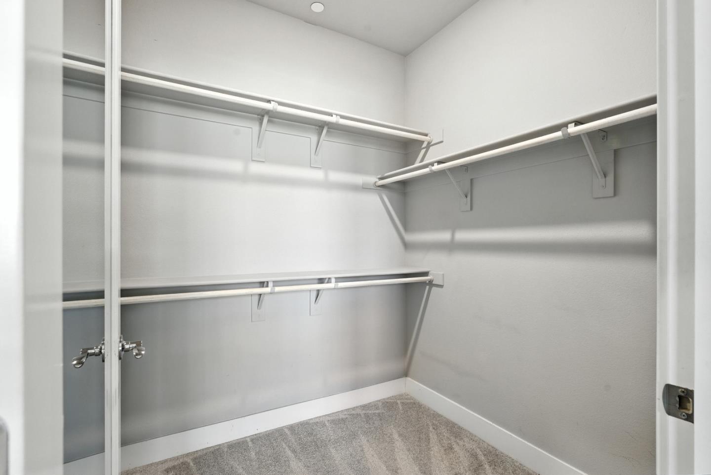 Detail Gallery Image 12 of 51 For 5713 Immersion Loop, San Jose,  CA 95119 - 3 Beds | 3/1 Baths