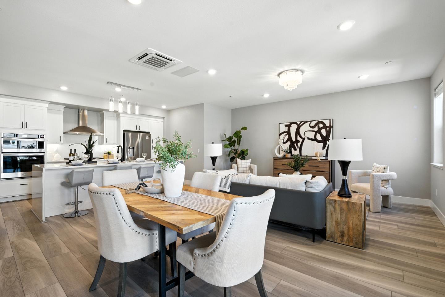 Detail Gallery Image 17 of 51 For 5713 Immersion Loop, San Jose,  CA 95119 - 3 Beds | 3/1 Baths