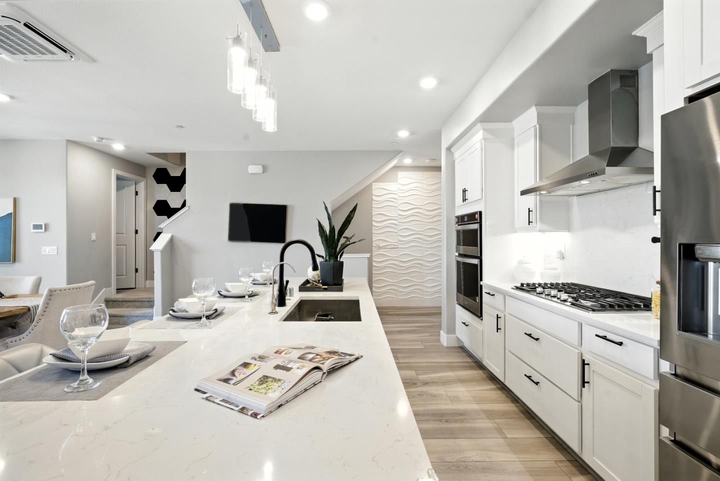 Detail Gallery Image 24 of 51 For 5713 Immersion Loop, San Jose,  CA 95119 - 3 Beds | 3/1 Baths