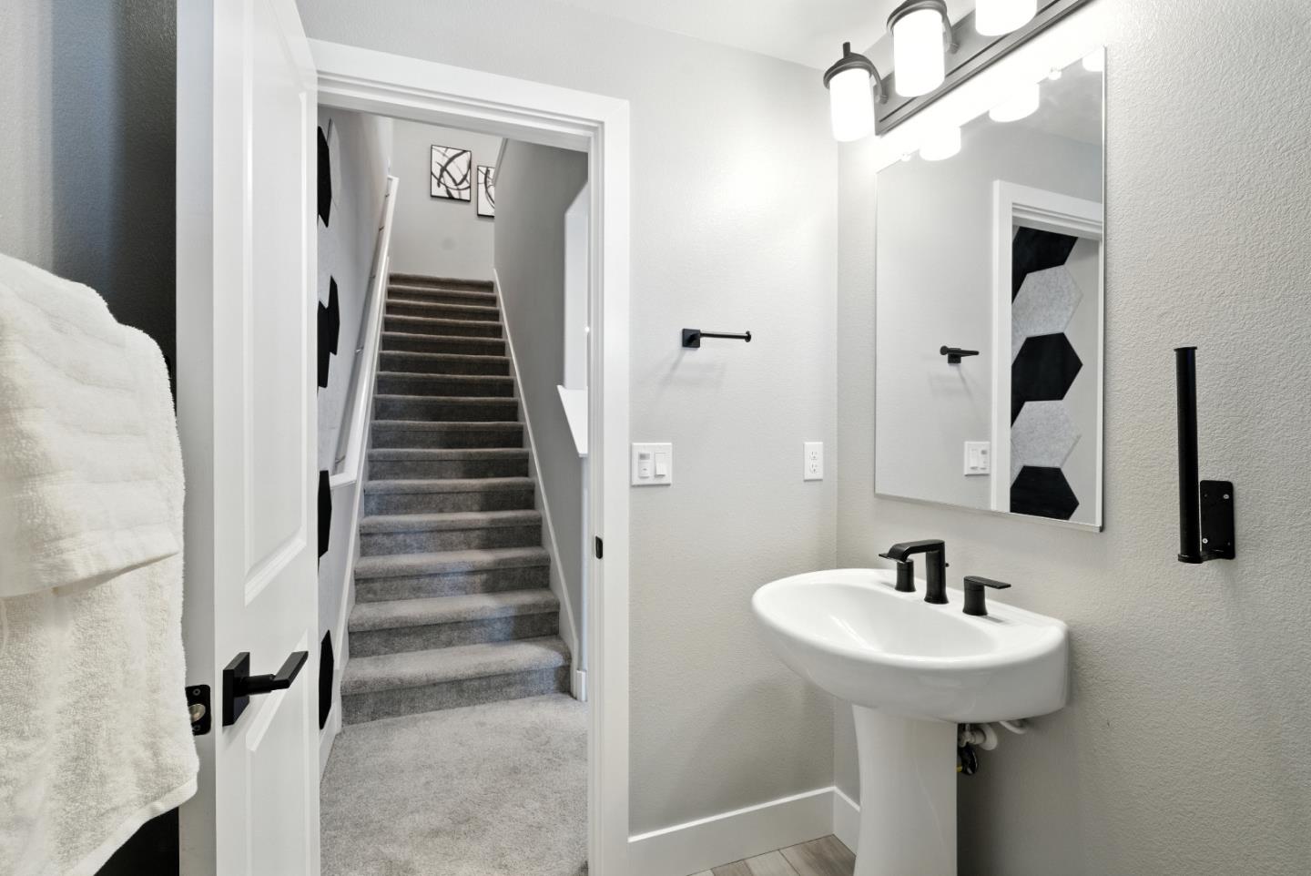 Detail Gallery Image 27 of 51 For 5713 Immersion Loop, San Jose,  CA 95119 - 3 Beds | 3/1 Baths