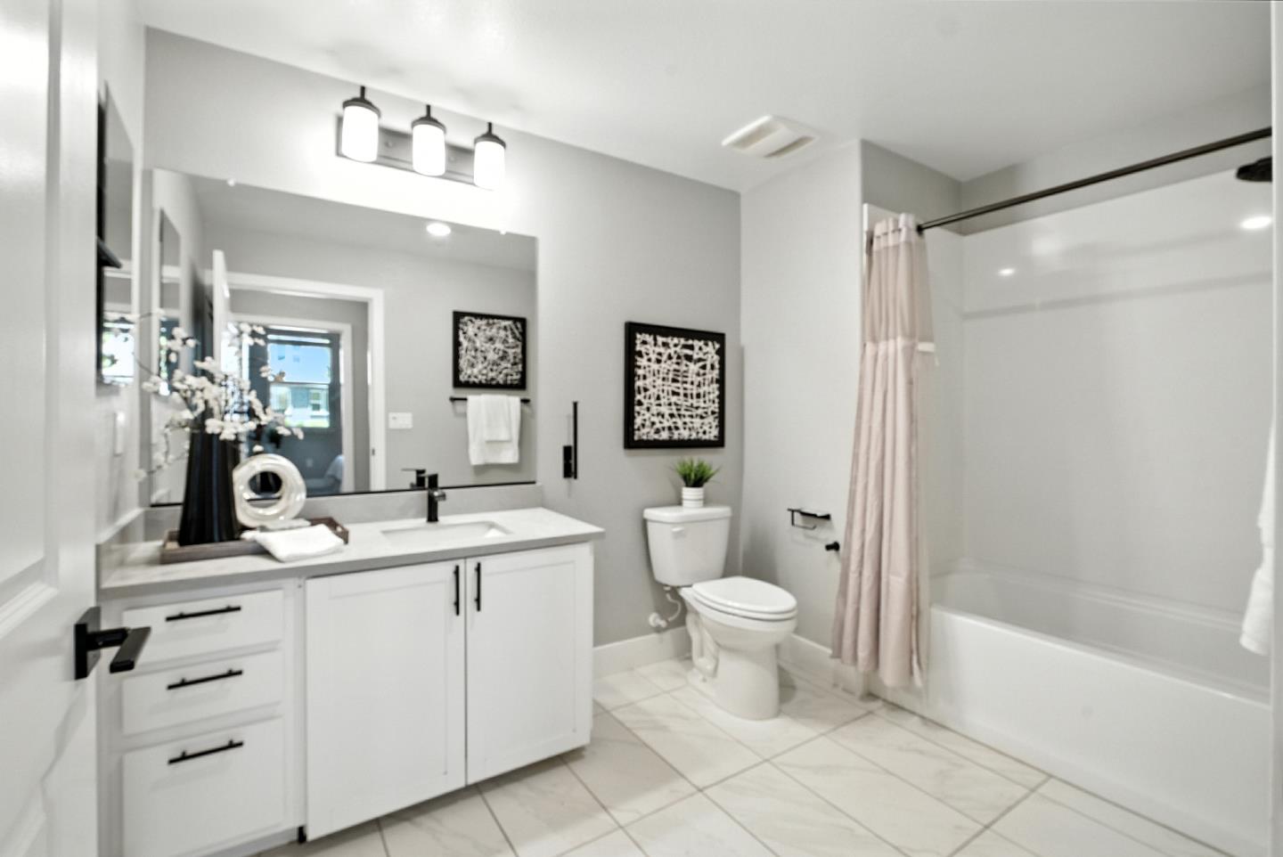 Detail Gallery Image 8 of 51 For 5713 Immersion Loop, San Jose,  CA 95119 - 3 Beds | 3/1 Baths