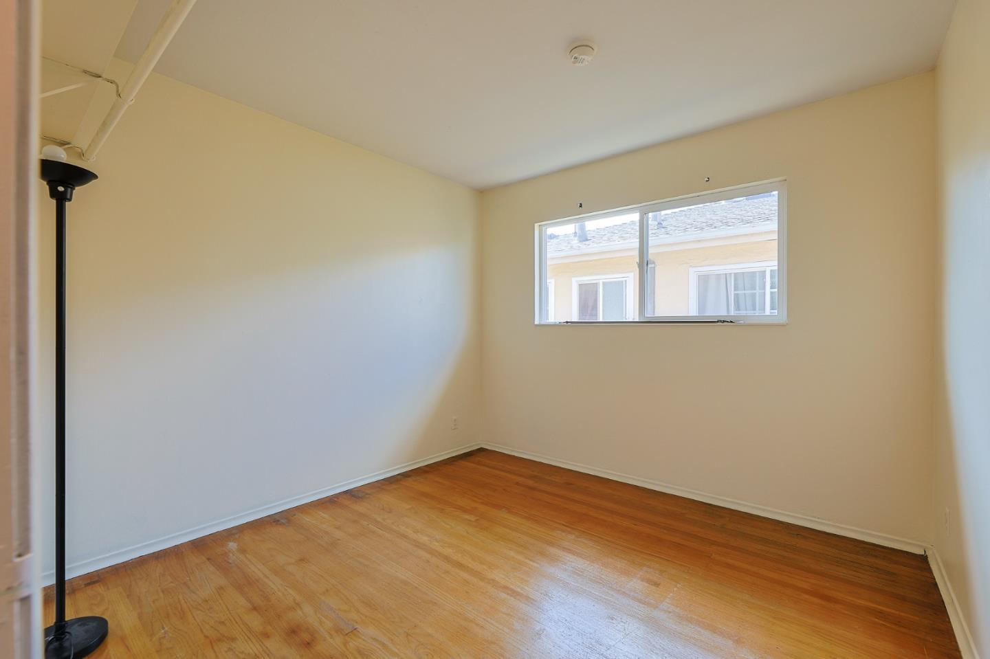 Detail Gallery Image 10 of 20 For 216 Crescent, Salinas,  CA 93906 - 3 Beds | 1/1 Baths