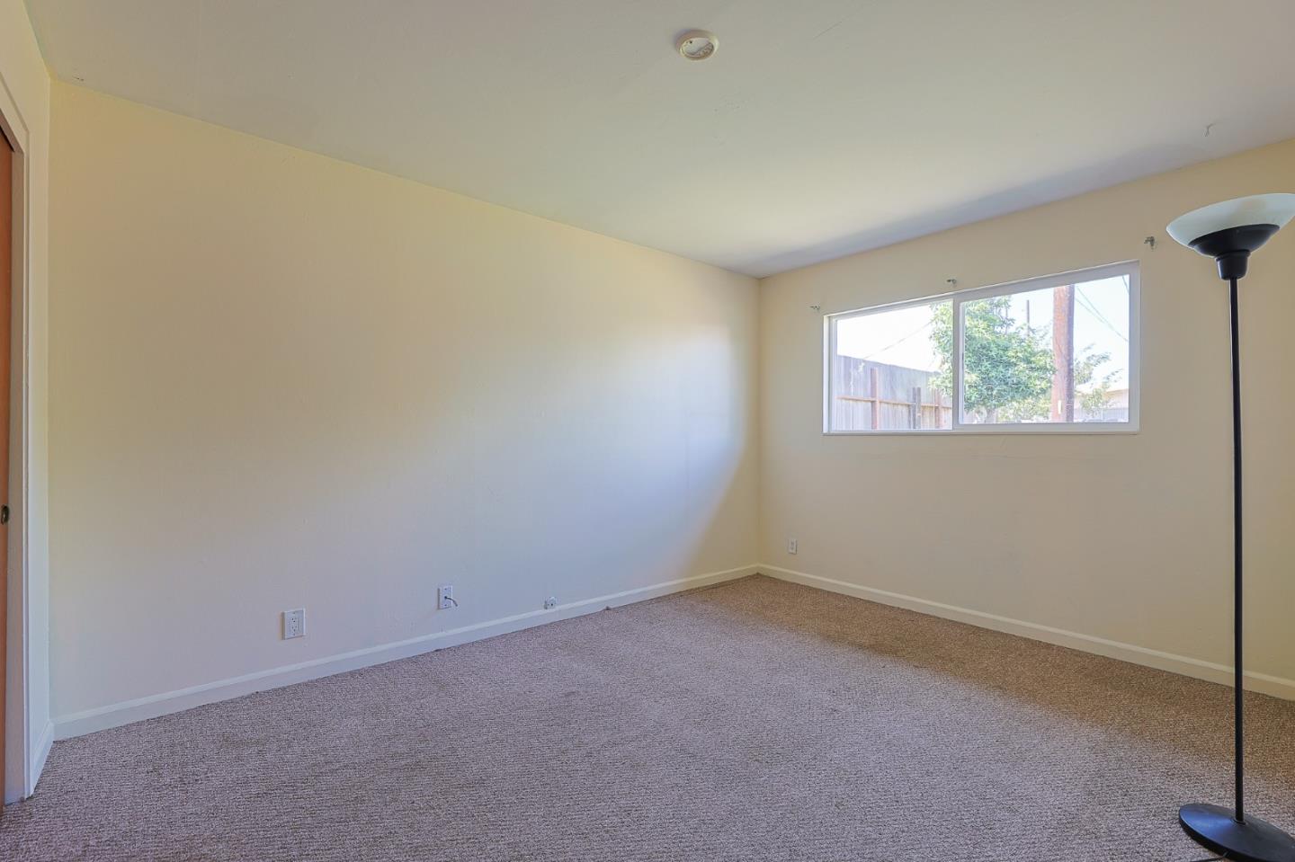 Detail Gallery Image 14 of 20 For 216 Crescent, Salinas,  CA 93906 - 3 Beds | 1/1 Baths