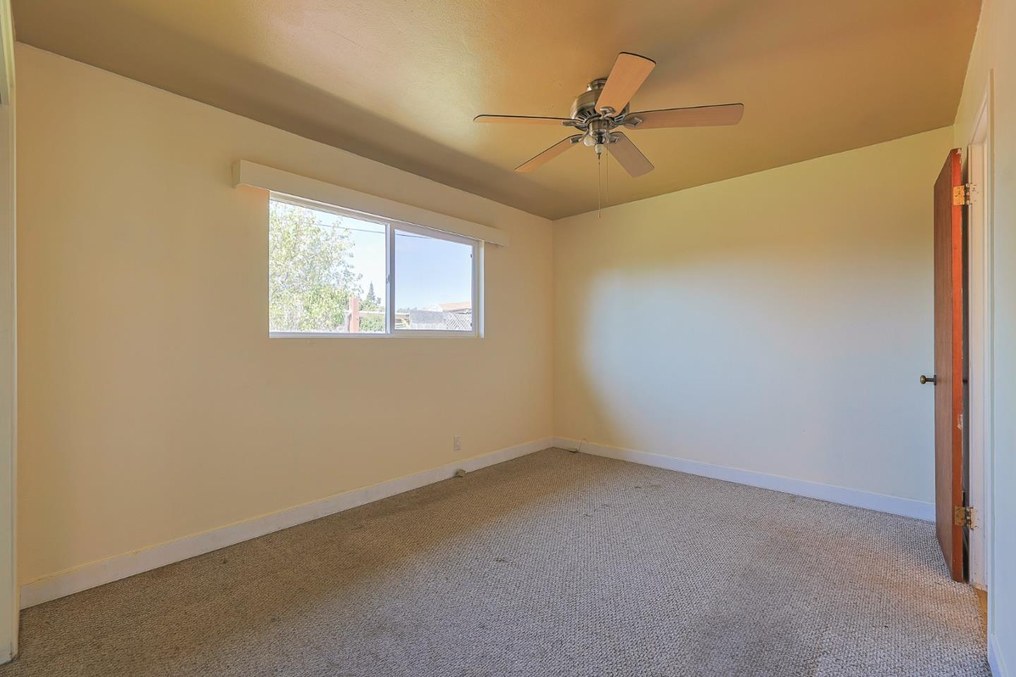 Detail Gallery Image 16 of 20 For 216 Crescent, Salinas,  CA 93906 - 3 Beds | 1/1 Baths