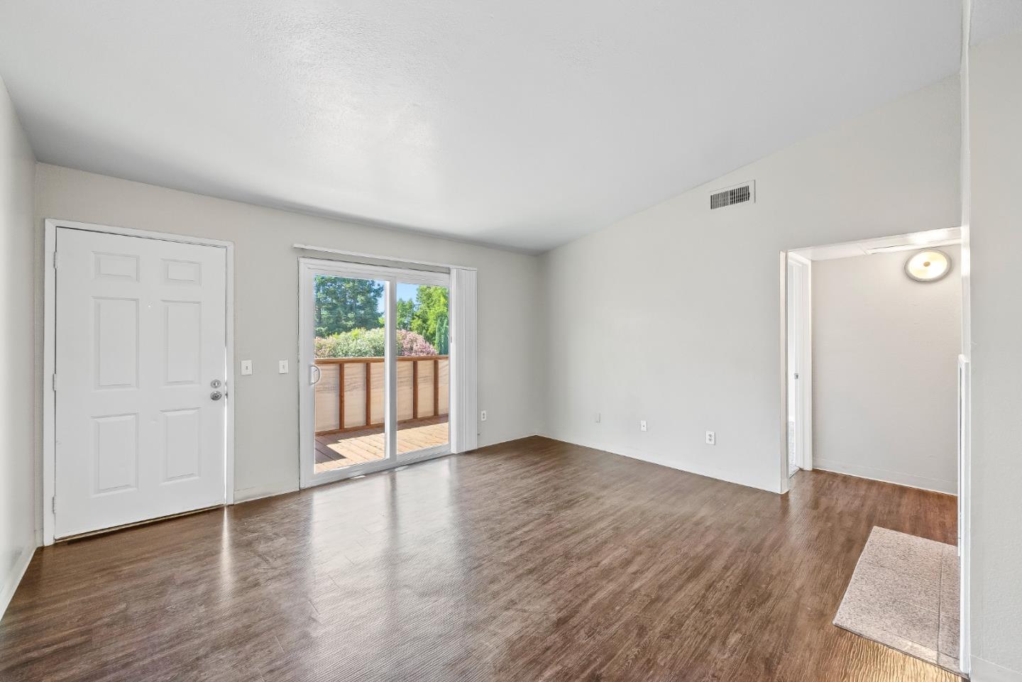 Detail Gallery Image 14 of 73 For 1852 Morse Ave, Sacramento,  CA 95825 - – Beds | – Baths