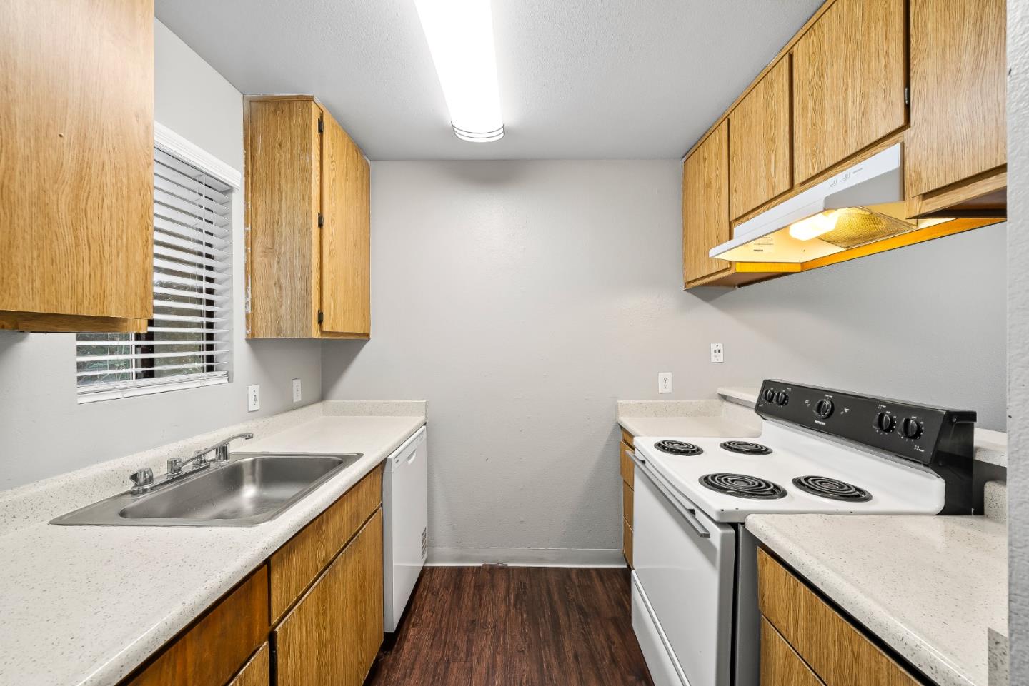 Detail Gallery Image 20 of 73 For 1852 Morse Ave, Sacramento,  CA 95825 - – Beds | – Baths