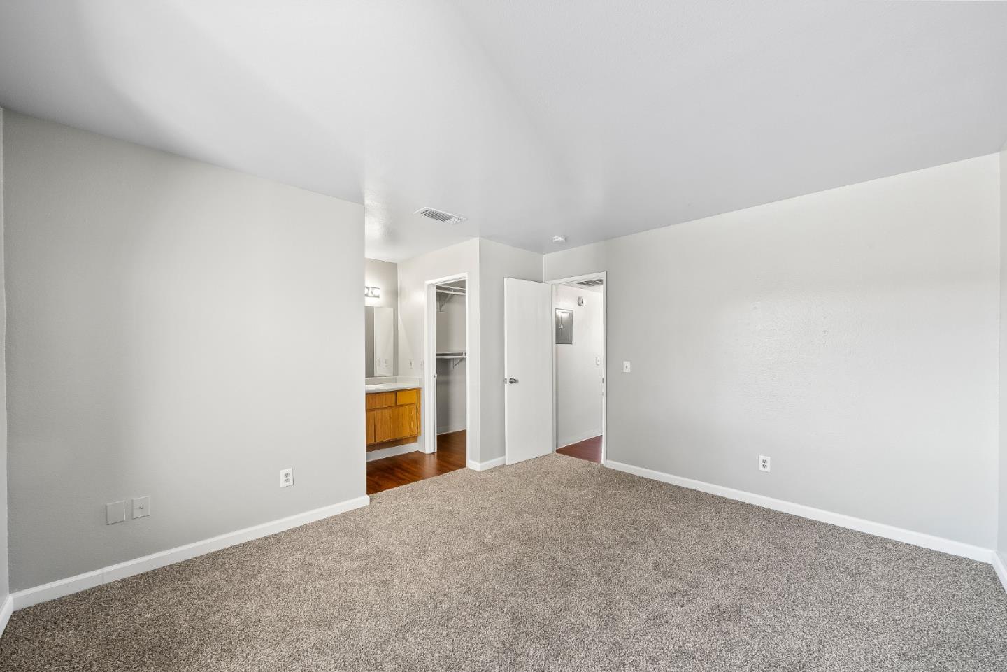 Detail Gallery Image 24 of 73 For 1852 Morse Ave, Sacramento,  CA 95825 - – Beds | – Baths